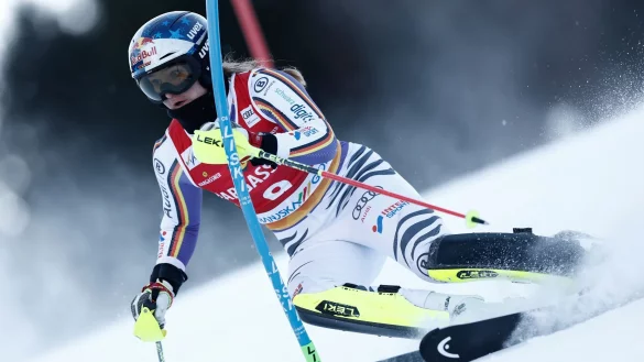 Emma Aicher belegte im Slalom von Kranjska Gora Rang acht. - &copy; Gabriele Facciotti/AP/dpa