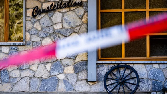 Seit 2019 fanden in der Bar keine der &uuml;blichen Brandschutzkontrollen statt. (Archivbild) - &copy; Jean-Christophe Bott/KEYSTONE/dpa