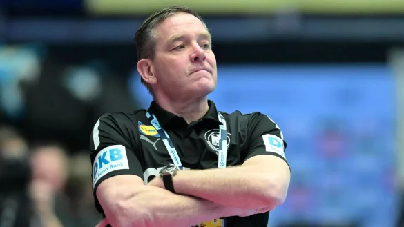 Spielt bei dieser EM auch um seinen Job: Bundestrainer Alfred Gislason. - &copy; Sina Schuldt/dpa