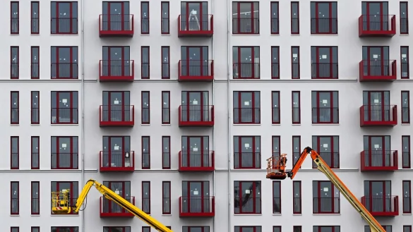 Ein Ende der Wohnmisere in Deutschland ist nach einer neuen Studie des Pestel-Instituts nicht in Sicht. - &copy; Jens Kalaene/dpa