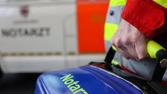 Allen Reanimationsbem&uuml;hungen zum Trotz kommt f&uuml;r ein 53-j&auml;hriges Unfallopfer aus Rheine jede Hilfe zu sp&auml;t. (Symbolbild) - &copy; Oliver Berg/dpa