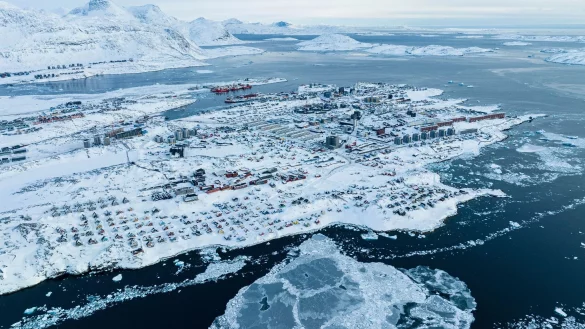 Die USA wollen die gr&ouml;&szlig;te Insel der Erde unter ihre Kontrolle bringen. - &copy; Evgeniy Maloletka/AP/dpa