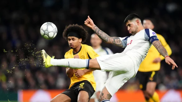 Der BVB hatte in den Zweik&auml;mpfen gegen Tottenham oft das Nachsehen. - &copy; Adam Davy/PA Wire/dpa