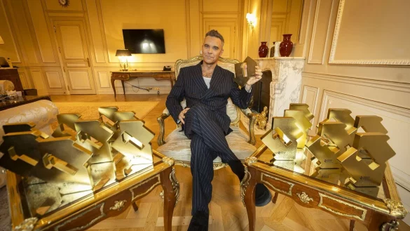 Niemand hat mehr Nummer-Eins-Pl&auml;tze in den britischen Charts erreicht als Williams. - &copy; Official Charts Company/PA Media/dpa