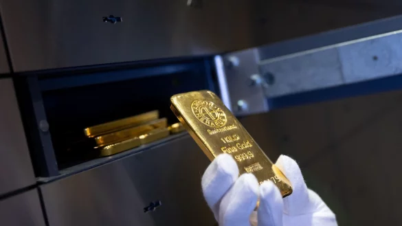 Ein Goldbarren - immer wertvoller. (Archivbild) - &copy; Sven Hoppe/dpa/dpa-tmn