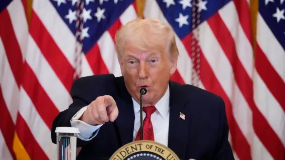 Trump droht Gegnern seiner Gr&ouml;nland-Pl&auml;ne mit Z&ouml;llen. - &copy; Alex Brandon/AP/dpa