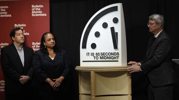 Der Stand der &laquo;Weltuntergangsuhr&raquo; wird vorgestellt. - &copy; Pablo Martinez Monsivais/AP/dpa