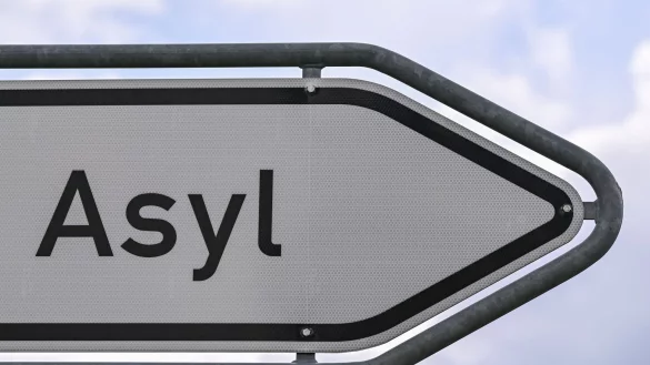 Weniger Menschen kommen in Erstaufnahmeeinrichtungen an. (Symbolbild) - &copy; Patrick Pleul/dpa