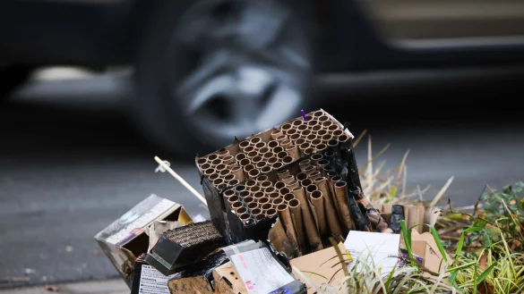 Polizei und Feuerwehr r&uuml;ckten zu Hunderten Eins&auml;tzen aus. - &copy; Christoph Reichwein/dpa