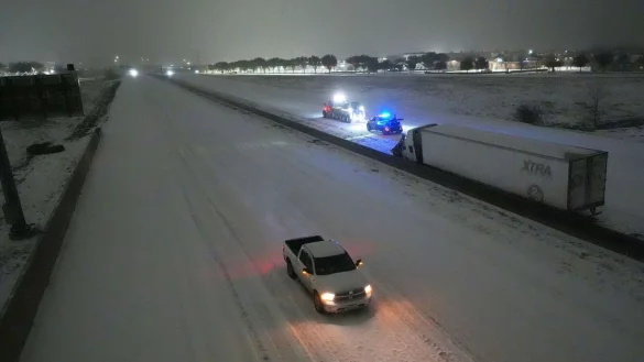 Das heftige Winterwetter trifft die Menschen in den USA hart. - &copy; Julio Cortez/AP/dpa
