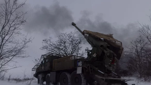 Die ukrainische Armee wehrt sich an der Front im Osten gegen das Vorr&uuml;cken russischer Truppen. (Archivbild) - &copy; Yevhen Titov/AP/dpa