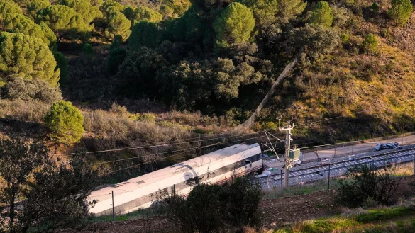 Bei dem Ungl&uuml;ck in Spanien sind wohl auch Deutsche unter den Opfern. - &copy; Manu Fernandez/AP/dpa