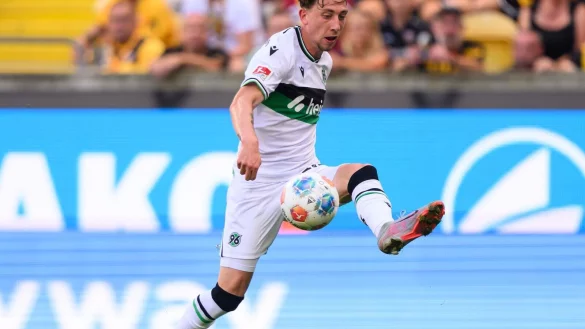 Jannik Rochelt wechselt auf Leihbasis von Hannover 96 zu Arminia Bielefeld. (Archivbild) - &copy; Robert Michael/dpa