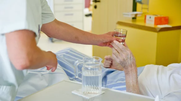 Attraktiv f&uuml;r Kapitalanleger? Banken und Investoren suchen Renditechancen in Pflegeheimen. (Symbolbild) - &copy; Daniel Karmann/dpa