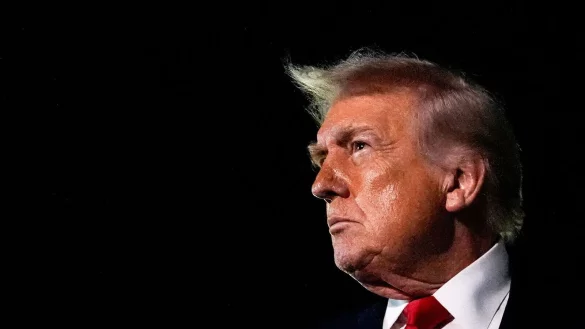 Trump erh&ouml;ht den Druck auf die Demokraten. - &copy; Julia Demaree Nikhinson/AP/dpa