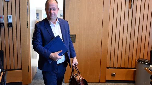 Der FDP-Politiker Joachim Stamp hatte von der Ampel-Regierung den Auftrag, Migrationsabkommen mit Herkunftsstaaten abzuschlie&szlig;en, um Arbeitsmigration zu f&ouml;rdern und Abschiebungen zu erleichtern. (Archivfoto) - &copy; Federico Gambarini/dpa