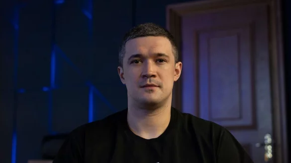 Mychajlo Fedorow soll nach dem Willen Selenskyjs neuer Verteidigungsminister werden. (Archivbild) - &copy; Hanna Arhirova/AP/dpa