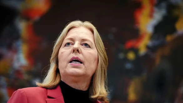 Arbeitsministerin B&auml;rbel Bas (SPD) spielt eine Schl&uuml;sselrolle bei der geplanten Sozialstaatsreform. (Archibild) - &copy; Kay Nietfeld/dpa