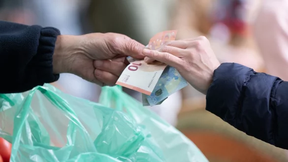 Der Alltag kann teuer sein, auch beim Einkaufen. - &copy; Sebastian Kahnert/dpa