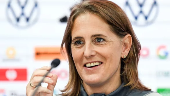 Sieht weiteres Entwicklungspotenzial beim 1. FC K&ouml;ln: Frauen-Trainerin Britta Carlson (Archivbild). - &copy; Federico Gambarini/dpa