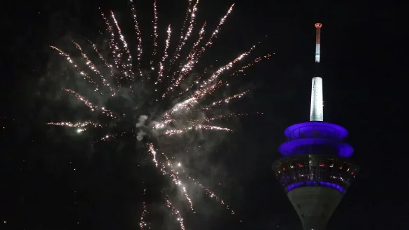 In der Silvesternacht sind in Nordrhein-Westfalen 22 Polizistinnen und Polizisten leicht verletzt worden. (Symbolbild) - &copy; David Young/dpa