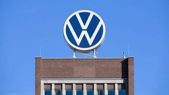 VW leidet unter Absatzschwund in den USA und China. (Symbolbild) - &copy; Julian Stratenschulte/dpa