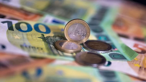 Inder arbeiten in Deutschland h&auml;ufig in besser bezahlten Berufen. - &copy; Monika Skolimowska/dpa