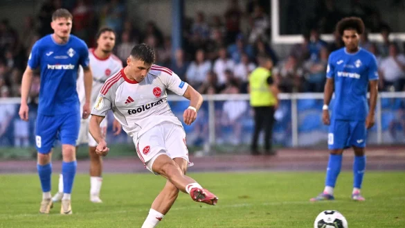 Semir Telalovic kommt aus N&uuml;rnberg nach Bielefeld. (Archivbild) - &copy; Jan-Philipp Strobel/dpa