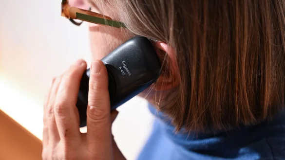 Manchmal klingelt das Telefon und jemand von einer Werbehotline ist dran - das geht vielen Bundesb&uuml;rgern auf die Nerven. (Symbolbild) - &copy; Bernd Wei&szlig;brod/dpa