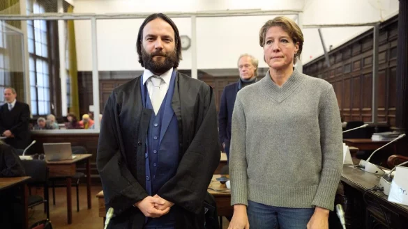 Christina Block und ihr Anwalt. - &copy; Georg Wendt/dpa Pool/dpa