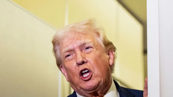 Trump k&uuml;ndigte Z&ouml;lle f&uuml;r Handelspartner von Iran an. (Archivbild) - &copy; Alex Brandon/AP/dpa