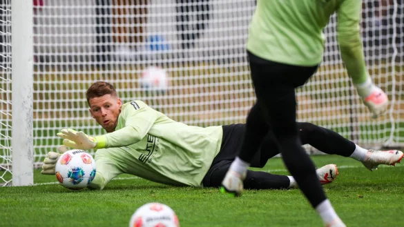 Gladbachs Torh&uuml;ter Omlin wechselt auf Leihbasis nach Leverkusen. (Archivbild) - &copy; Christoph Reichwein/dpa