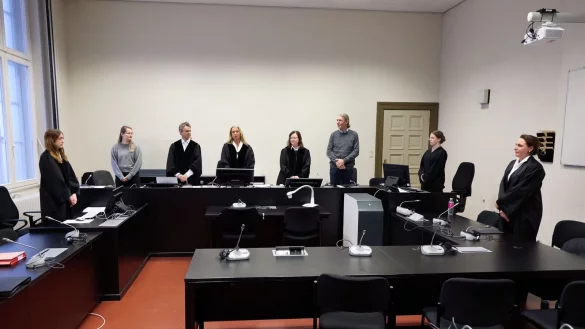 Die 40-J&auml;hrige muss dauerhaft in die Psychiatrie. - &copy; Georg Wendt/dpa