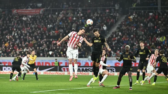 Leihgabe Tom Krau&szlig; (r.) w&uuml;rde gern beim 1. FC K&ouml;ln bleiben. - &copy; Silas Stein/dpa