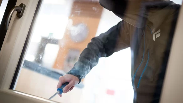 Der 16-J&auml;hrige ist in eine Gastst&auml;tte eingebrochen. (Symbolfoto) - &copy; Frank Rumpenhorst/dpa