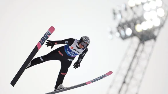 Norwegens Skispringer Marius Lindvik hat seine Strafe bereits abgesessen. (Archivbild) - &copy; Georg Hochmuth/APA/dpa
