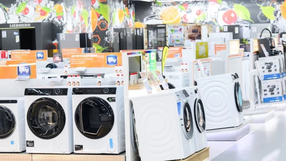 F&uuml;r jedes neue Waschmaschinenmodell sollen Ersatzteile k&uuml;nftig mindestens in den ersten zehn Jahren zur Verf&uuml;gung stehen. (Symbolbild) - &copy; Julian Stratenschulte/dpa