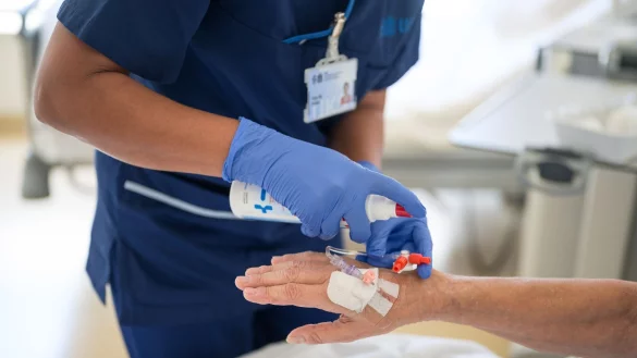 Auch ausl&auml;ndische Frauen arbeiten in Deutschland h&auml;ufig in Engpassberufen. (Archivbild) - &copy; Oliver Dietze/dpa