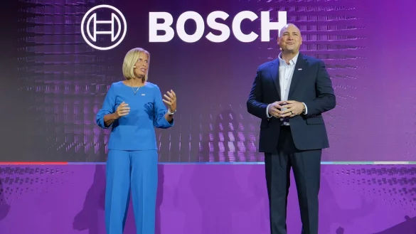 Bosch hat auf der Technikmesse CES ein KI-basiertes Fahrzeug-Cockpit vorgestellt. - &copy; Christoph Dernbach/dpa