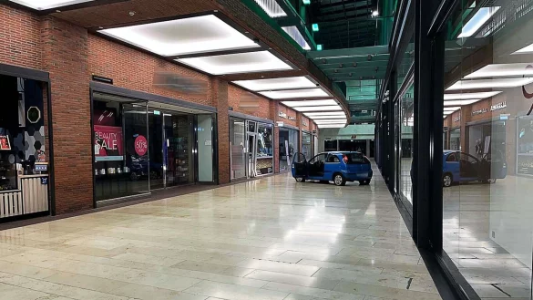 Die T&auml;ter erbeuteten zahlreiche Wertgegenst&auml;nde. - &copy; -/Polizei Duisburg/dpa