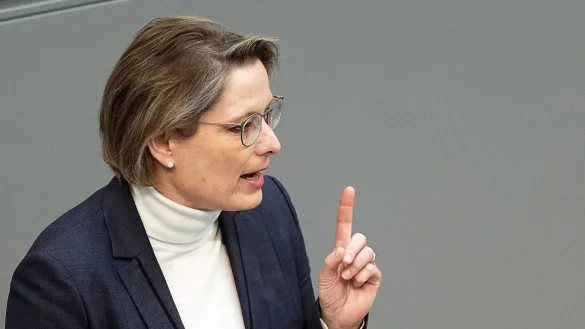 &laquo;Brauchen Straftatbest&auml;nde, die das Problem der digitalen Bildmanipulationen gezielt adressieren&raquo;: Bundesjustizministerin Hubig. (Archivbild) - &copy; Michael Kappeler/dpa