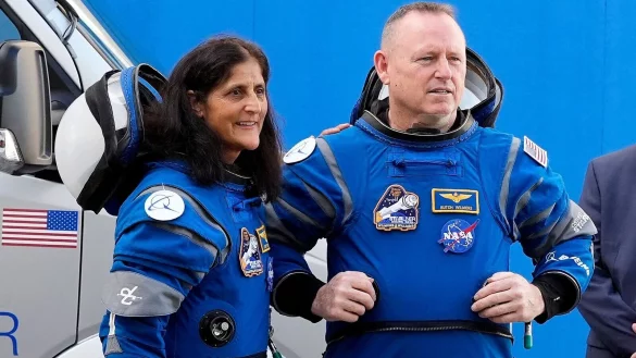 W&auml;ren Suni Williams (l) und Butch Wilmore auch gestartet, h&auml;tten sie ihr langes Bleiben auf der ISS absehen k&ouml;nnen? (Archivbild) - &copy; John Raoux/AP/dpa