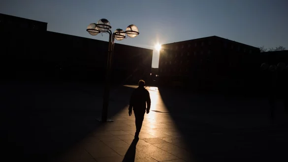 Hilfe bei Depression: Bei fr&uuml;hzeitiger Diagnose und individueller Therapie stehen die Heilungschancen gut. - &copy; Rolf Vennenbernd/dpa