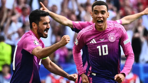 Bei der EM trafen Ilkay G&uuml;ndogan (l) und Jamal Musiala (r), hier nach seinem 1:0, beim Sieg gegen Ungarn. - &copy; Tom Weller/dpa