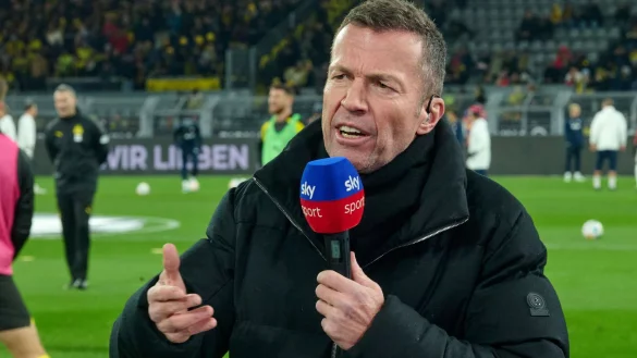 Sky-Experte Lothar Matth&auml;us vor dem Spiel. - &copy; Bernd Thissen/dpa/Archivbild