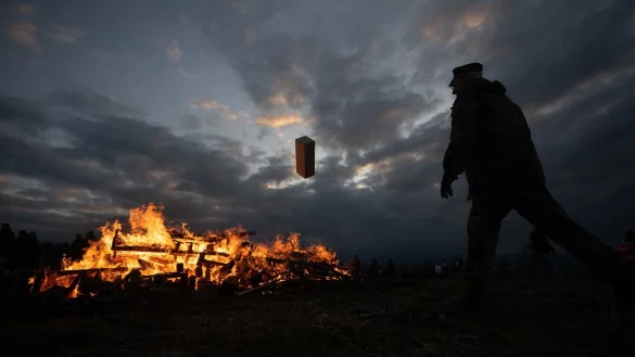 Sch&ouml;nes Ritual, gef&auml;hrlich f&uuml;r Tiere: Feuer an Ostern sind ein beliebtes Event. - &copy; Sebastian Gollnow/dpa