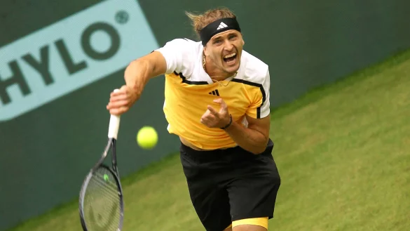 Alexander Zverev in Aktion. - &copy; Claus Bergmann/dpa