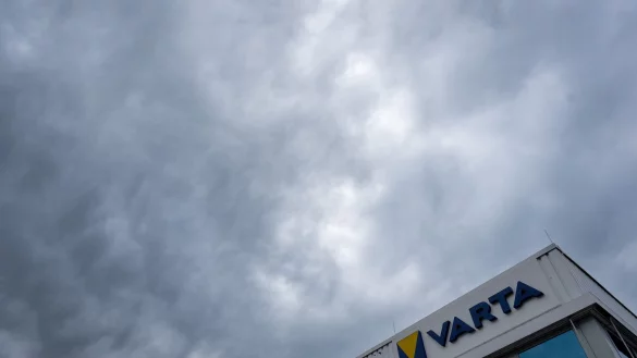 Mit einer Radikalkur soll der kriselnde Batteriekonzern Varta wieder auf Kurs gebracht werden. - &copy; Stefan Puchner/dpa