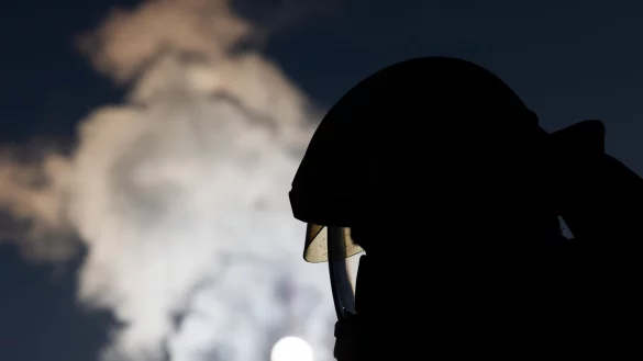 Ein Autotransporter ist auf der A2 bei Bielefeld in Brand geraten. (Symbolbild) - &copy; Rolf Vennenbernd/dpa