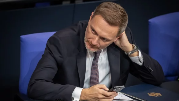 Die Haushaltsfinanzierung d&uuml;rfte Christian Lindner (FDP) noch Kopfzerbrechen bereiten. - &copy; Michael Kappeler/dpa